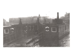 Vue rapprochée du bac à chaîne du port de Blyth - Unbekannt