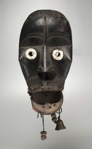 Masque facial, début 1900s