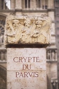 France, Paris, Crypte du Parvis inscription à la crypte archéologique, sur l