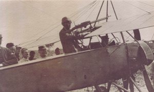 Soldats français autour de la mitrailleuse d