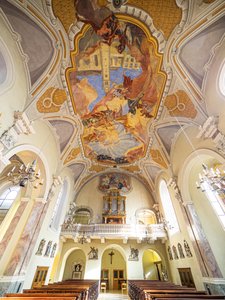 Intérieur, peinture de plafond par Hans Andre, Servitenkirche, Innsbruck, Tyrol, Autriche, Europe