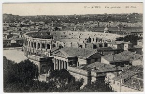 Languedoc-Roussillon, Gard, Nîmes : vue générale de la ville avec les arènes et la Maison Carrée - Carte postale fin 19e-20e siècle - William M. Timlin