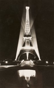 Tour Eiffel, Paris, Seine, Île-de-France, France - William M. Timlin