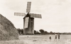 Moulin de Kervoyal, Finistère, Bretagne, France - William M. Timlin