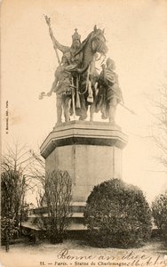 Statue de Charlemagne, Paris, Seine, Île-de-France, France - William M. Timlin