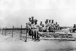 Tientsin (Tianjin), Chine, novembre 1924 : soldats britanniques dans un poste à l