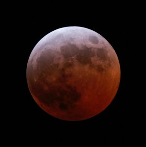 Éclipse lunaire totale, 3 mars 2007