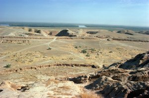 Vue du Ziggurat, construit par le roi élamite Untash-Gal (1265-46 av. J.-C.) (photo)
