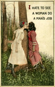 Carte postale vintage montrant deux femmes s