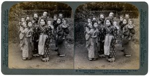Grandes sœurs et petits frères au pays du soleil levant, Yokohama, Japon, 1904 - Underwood and Underwood