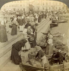 Bateaux de marché, Helsinki, Finlande - Underwood and Underwood