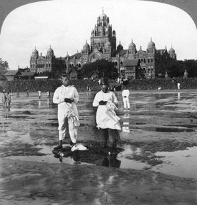Parsis adorant la nouvelle lune, Bombay, Inde, 1903 - Underwood and Underwood