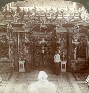 Tombeau de Saint Pierre, Basilique Saint-Pierre, Rome, Italie - Underwood and Underwood