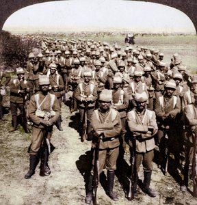 La brigade des gardes en marche vers Kroonstadt, Afrique du Sud, Guerre des Boers, 1900 - Underwood and Underwood