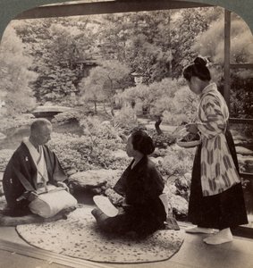 Les jardins de la maison de M. Y Namikawa, leader des industries artistiques, Kyoto, Japon, 1904 - Underwood and Underwood
