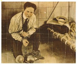 Harry Houdini c.1898 (photo sépia) - Unknown