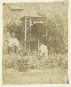 Mme Craik dans le jardin extérieur - Unknown