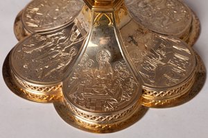 Calice. Orfèvrerie, joaillerie