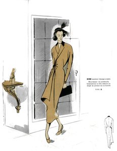 Mode française, robe manteau noisette.