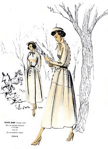 Mode française, petite robe à rayures.