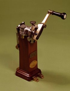 Manipulateur de Pouget Maisonneuve