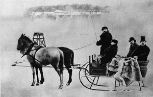 Le compositeur italien Giuseppe Verdi à Saint-Pétersbourg, Russie (assis devant à gauche). Vers 1862
