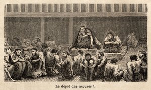 Les étapes de la justice : le dépôt des charges, toutes rassemblées pêle-mêle dans la même cellule, souvent pendant longtemps, les prévenus peuvent obtenir plus de confort, par exemple, deux prisonniers ont obtenu des nattes leur permettant de s