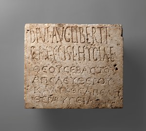Inscription funéraire bilingue