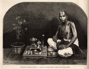 Brahmane agenouillé devant l