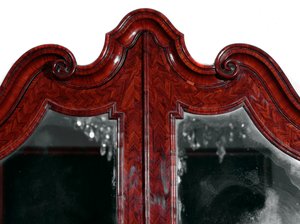 Mobilier: trumeau en bois de rose. (détail)