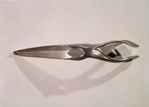 Instrument médical : un dilatateur - Unknown artist