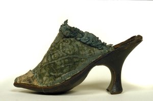 Modèle de chaussures à talon pour femmes du 18ème siècle - Unknown artist