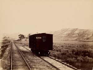 [Voiture de chemin de fer sur les rails] - Unknown artist