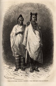 Femmes Sarakolaises et Kassonkaises, populations du Haut-Sénégal, en vêtements traditionnels. Gravure pour illustrer une croisière sur la côte d
