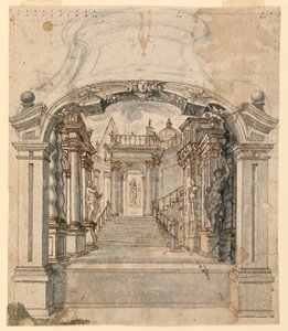Décor de scène : Escalier avec sculptures