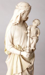 Statue. Vierge à l
