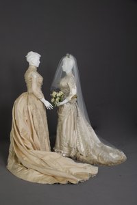 Robes de mariée - Unknown artist