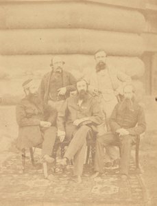 [Portrait de groupe de cinq hommes, Inde] - Unknown artist/maker
