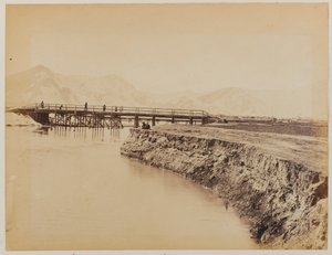 Pont sur la rivière Kaboul - Unknown photographer