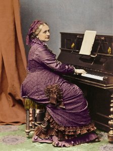Clara Schumann, pianiste et compositrice allemande, au piano - Portrait de Clara Schumann, pianiste et compositrice allemande, épouse de Robert Schumann. - Unknown photographer