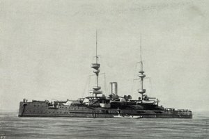 Le cuirassé anglais Ocean, coulé lors de la bataille des Dardanelles le 18 mars - Unknown photographer