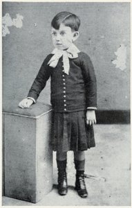 Pablo Picasso à 4 ans - dans « Picasso, documents iconographiques » par Sabartes