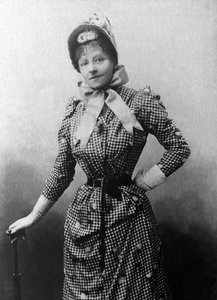 Portrait de Gyp (Sibylle Gabrielle Marie Antoinette Riquetti de Mirabeau, comtesse de Martel de Janville) (1849-1932), romancière française, elle a écrit plus de 120 livres, dont « Ce que femme veut » en 1883. Elle est la petite-nièce de Mirabeau. Photogra - Unknown photographer