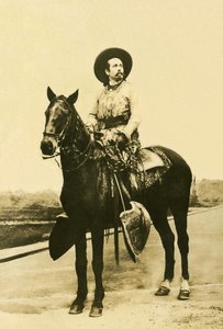 Portrait de William Frederic Cody (1846-1917), connu sous le nom de Buffalo Bill, soldat américain, aventurier et acteur équestre.