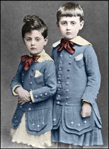 Robert et Marcel Proust enfants en 1877 - Unknown photographer