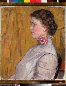 Portrait de femme sur fond jaune