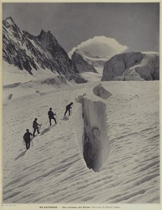 Dans la région du Dauphiné dans les Alpes françaises : une crevasse sur le Glacier Blanc sur la Barre des Écrins - Vittorio Sella