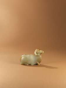 Pot à eau en forme de bélier (jade céladon)