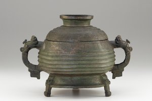 Vase (Kuei) et couvercle, 9e-8e siècle av. J.-C. (bronze)