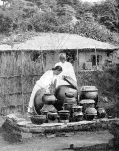 Habitants en robe blanche de Corée, 1936 - Wide World Photos